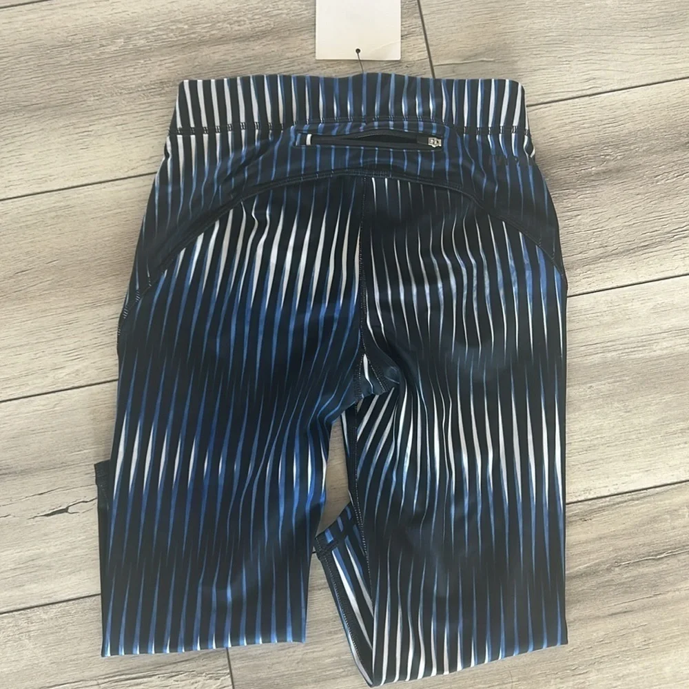 Ivy Park size small workout crop capri leggings pants NWT